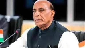 यदि आतंकवादी देश को बाहर से निशाना बनाते हैं तो भारत सीमा पार करने से नहीं हिचकिचाएगा: राजनाथ