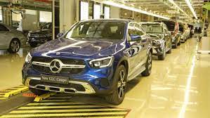 भारत में ‘महंगी’ लग्जरी कारों की मांग में उछाल, आपूर्ति संकट से ‘इंतजार अवधि’ बढ़ी