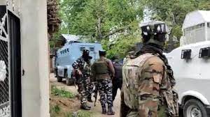 जम्मू-कश्मीर के शोपियां में सड़क दुर्घटना में सीआरपीएफ के छह जवान घायल