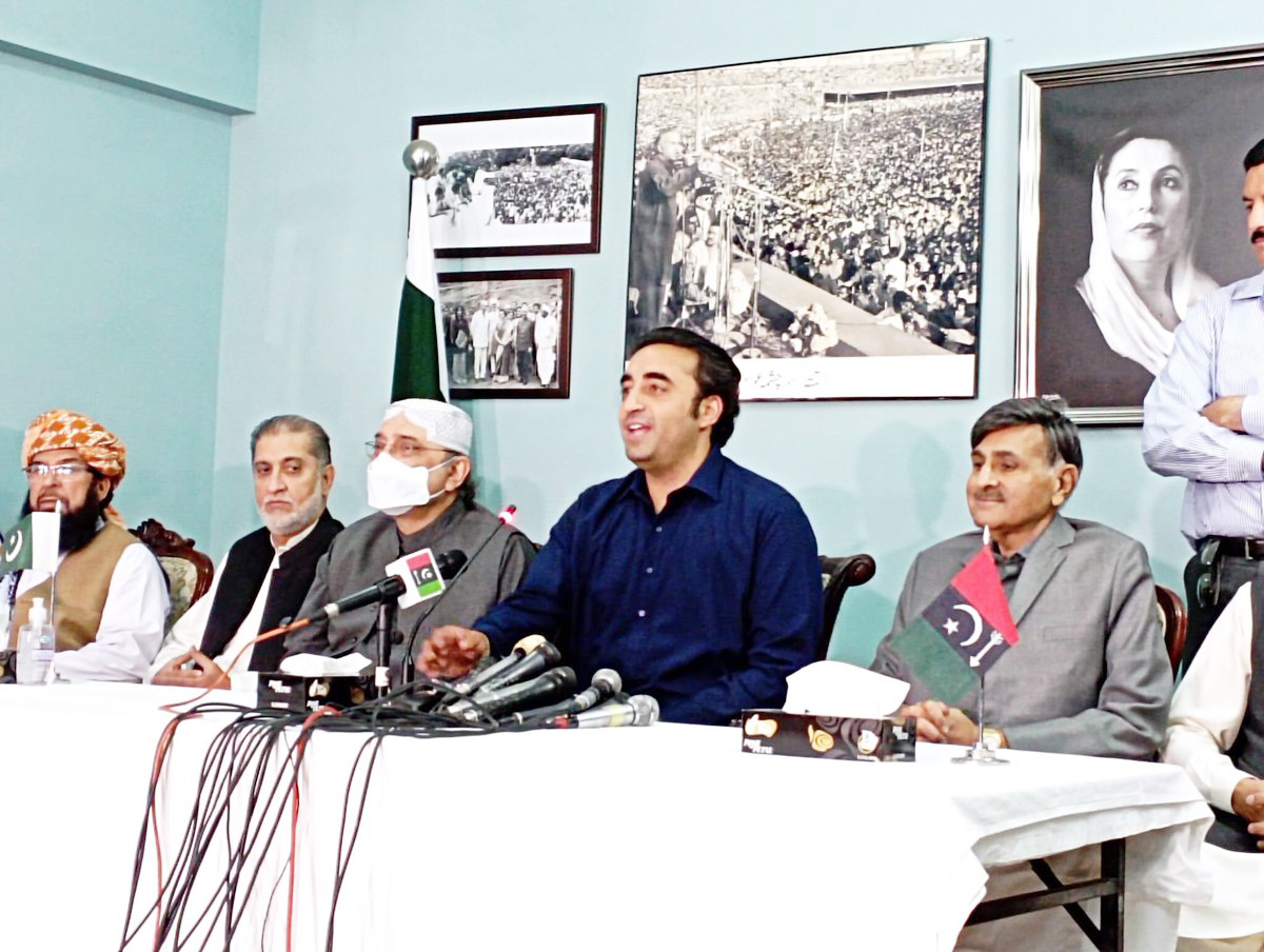 बिलावल भुट्टो बने पाकिस्तान के विदेश मंत्री, क्या भारत को लेकर बदलेगी नीति?