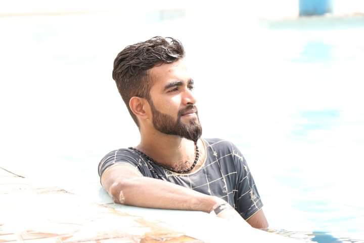  बस की ठोकर, बाइक सवार इंजीनियरिंग छात्र की मौत, एक जख्मी