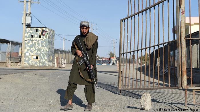 मुश्किल दौर में ईरान-अफगानिस्तान के बीच बढ़ती तकरार