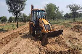 यमुना प्राधिकरण ने बुलडोजर चलाकर 50 बीघा जमीन को कब्जा मुक्त कराया