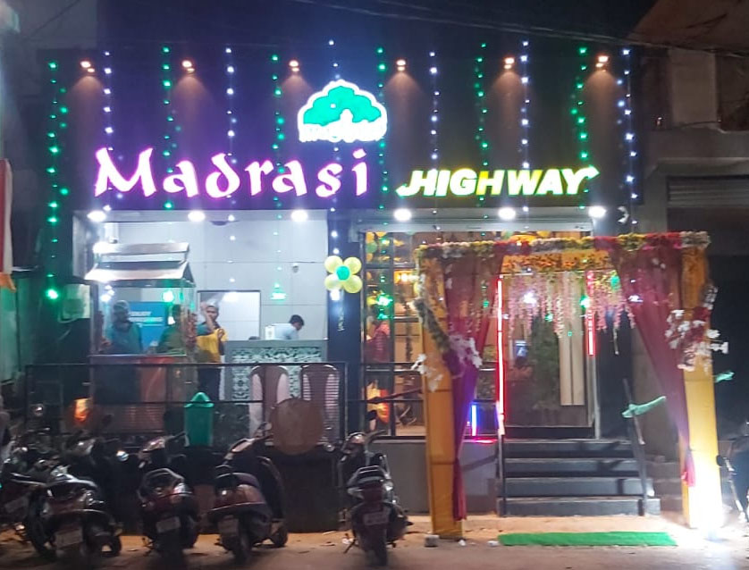 मद्रासीज़ हाईवे रेस्टोरेंट नई साज-सज्जा के साथ शुरू