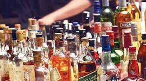 हर वार्ड में शराब की दो दुकानों के नियम को हटा सकती है दिल्ली सरकार