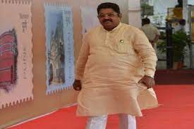 महाराष्ट्र के विधायक रमेश लटके का दिल का दौरा पड़ने से दुबई में निधन