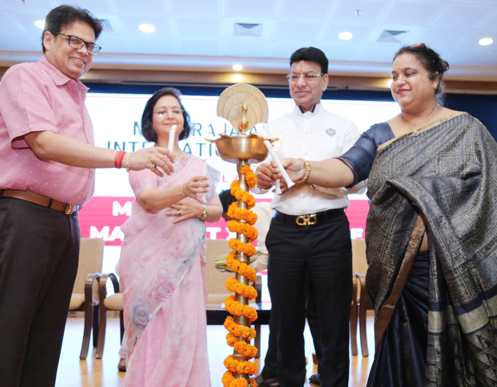 मैक लाइट पत्रिका विमोचन, मैक सॉलिटेयर शुरू,व्यक्तित्व निखार के लिए महिलाएं रहें हमेशा क्रियाशील-टुटेजा