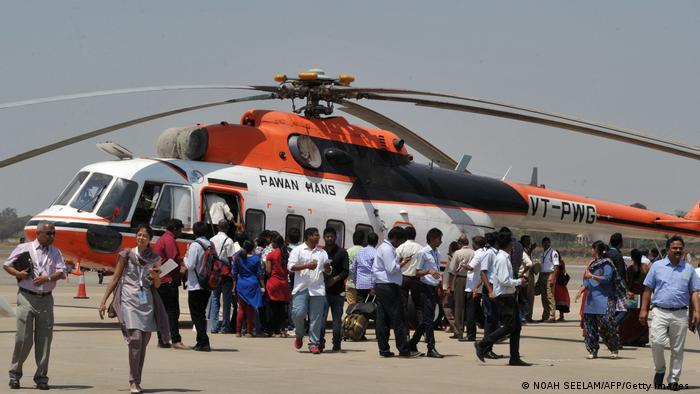 'पवन हंस' के निजीकरण में भ्रष्टाचार के आरोप, लगी रोक