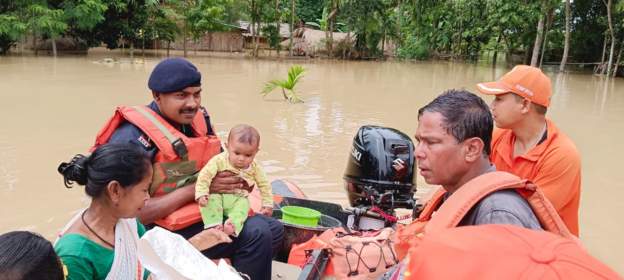 असम के 27 ज़िले बाढ़ से प्रभावित, 7 लाख से अधिक लोग प्रभावित