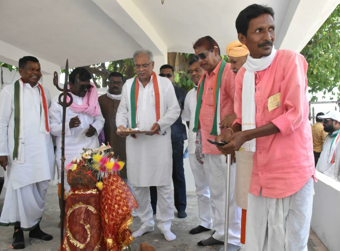 बीजापुर में अंग्रेजी में जाति प्रमाण पत्र बनना शुरू