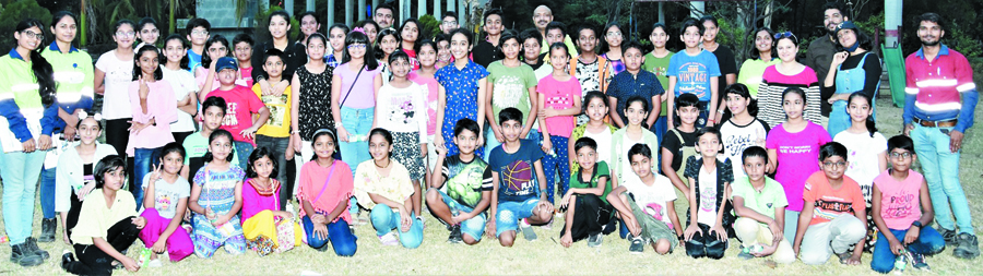 बालको ग्रीष्मकालीन शिविर में टेबल एटिकेट्स, कुकिंग, चुनौतीपूर्ण परिस्थितियों में सीखा सूझबूझ से निर्णय लेना