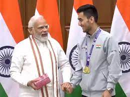 थॉमस कप के चैंपियन्स से मिले प्रधानमंत्री नरेंद्र मोदी