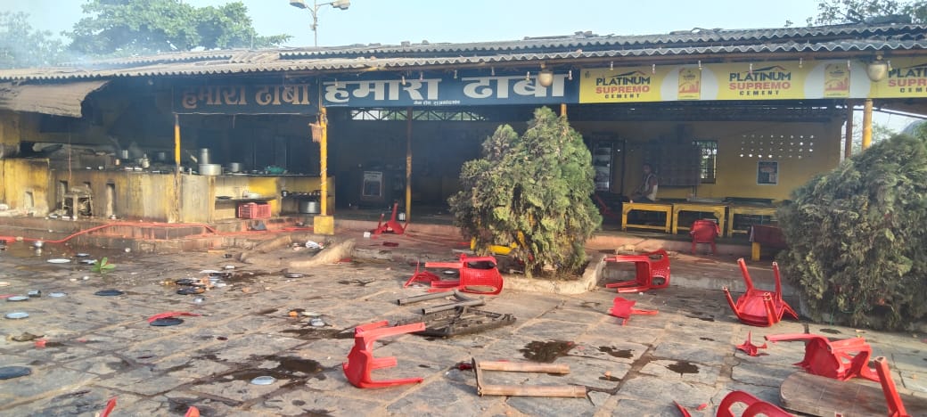 देखें VIDEO : चाय के दाम सुन भडक़े मुस्लिम युवकों ने ढाबे में मचाया उत्पात, ढाबा मालिक पर कातिलाना हमला