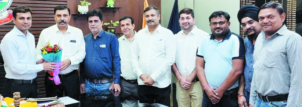 लूटपाट अपराधियों की गिरफ्तारी पर रायपुर एसपी को चेम्बर का धन्यवाद