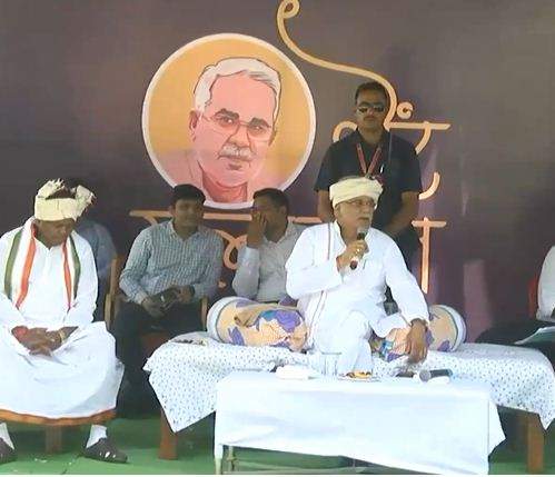 नगरनार स्टील प्लांट को किसी भी सूरत में बिकने नहीं देंगे-भूपेश