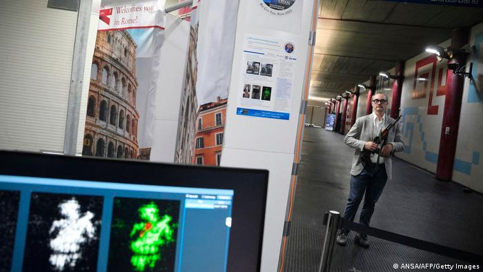 भीड़ वाली सार्वजनिक जगहों की सुरक्षा के लिए नाटो का नया सिस्टम