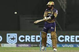 आईपीएल आचार संहिता के उल्लंघन के लिए कार्तिक को फटकार