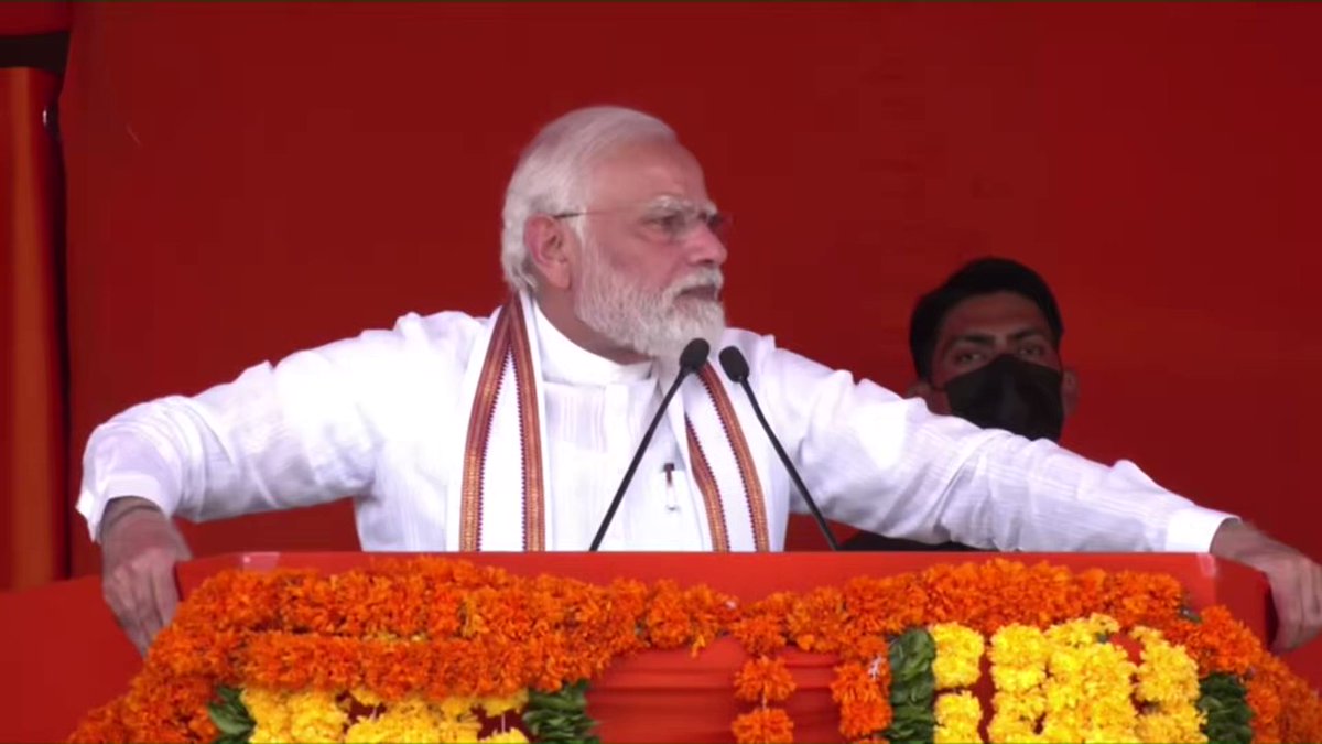 नरेंद्र मोदी के गुजरात दौरे में पाटीदार केंद्र में लेकिन पटेल मतदाता हैं किसके साथ?