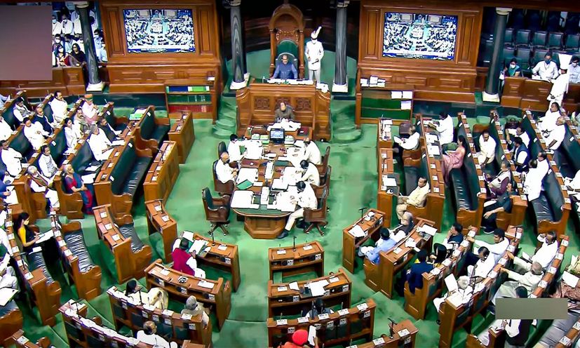 नेताओं पर कुछ पाबंदियां जरुरी