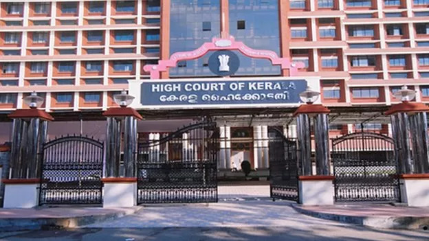 केरल: बच्चे के 'भड़काऊ बयान' और नेता की जज पर 'टिप्पणी' से गरमाई सियासत