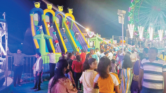 डिज्ऩीलैंड फन मेला-एन्जॉय व खरीदी के लिए सर्वोत्तम जगह