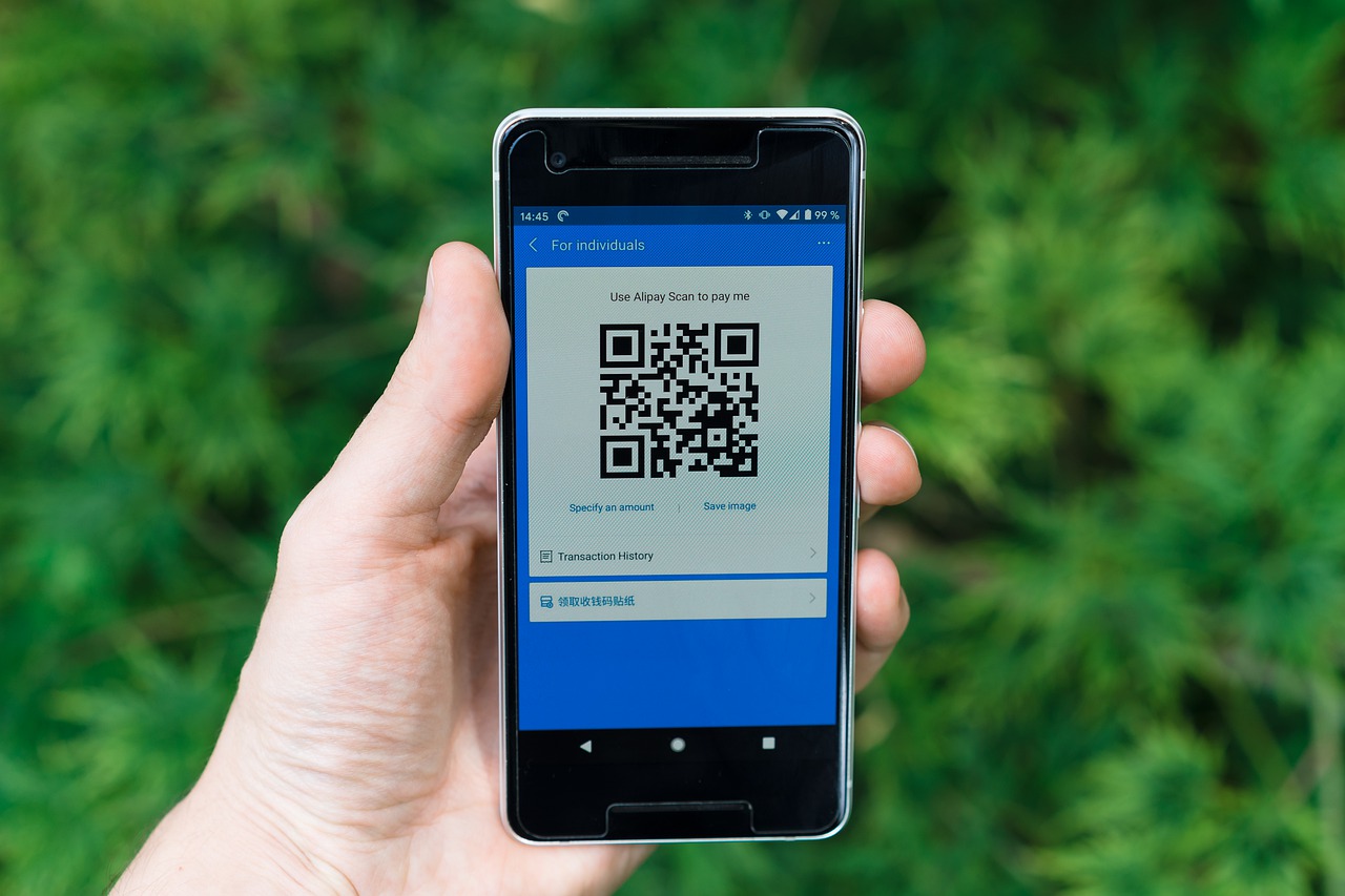 QR CODE के ज़रिये ख़ूब हो रही धोखाधड़ी, बचने के लिए अपनाएं ये तरीके