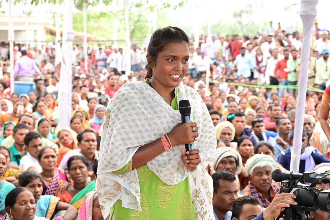 भृत्य पिता की मौत के बाद एक महीने में बेटी को मिली सहायक ग्रेड-3 की अनुकंपा नौकरी