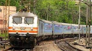 रेलवे ने इस साल 9,000 ट्रेन सेवा रद्द की: आरटीआई