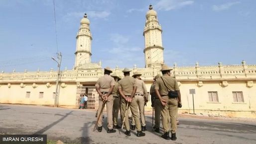 कर्नाटक की ये शाही मस्जिद क्या कभी हनुमान मंदिर थी?