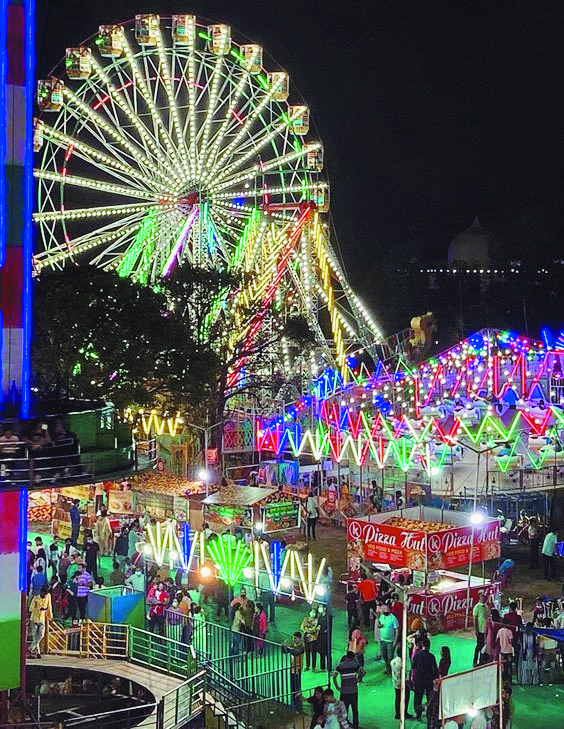 मनोरंजक फन वल्र्ड फेयर मेला 26 जून तक