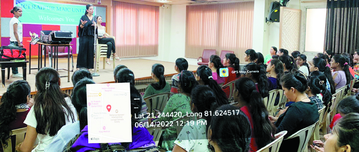 व्यक्तित्व विकास, सोशल मीडिया के उपयोग एवं मेकअप का मैक सॉलिटियर में प्रशिक्षण, अनुश्री टुटेजा ने आसान मेकअप-सुंदरता टिप्स दिए