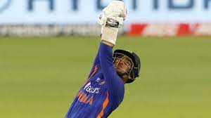 पांचवें टी20 मैच में भारत की पहले बल्लेबाज़ी, दोनों ओपनर आउट