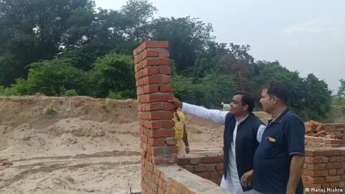 वायरल वीडियो वाले यूपी के एमएलए पर ही एफआईआर