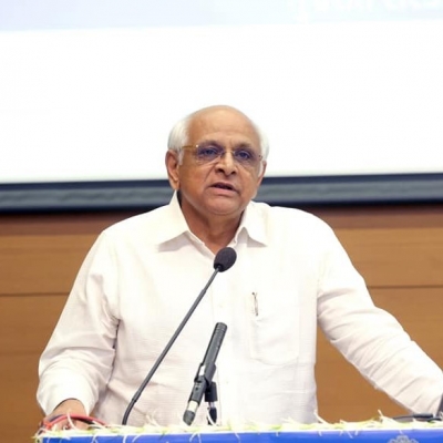 गुजरात में गणेश प्रतिमाओं की ऊंचाई पर लगा प्रतिबंध हटा गुजरात में गणेश प्रतिमाओं की ऊंचाई पर लगा प्रतिबंध हटा
