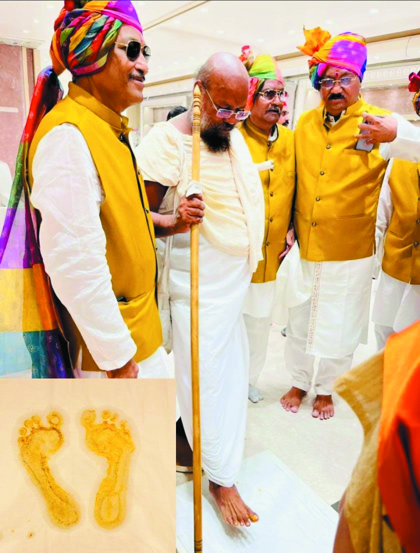 राष्ट्रीयसंत श्री ललित प्रभ सागरजी नवनिर्मित एटी शोरूम गए, स्व. जसराजजी बरडिय़ा द्वारा किये कार्यों को अनुकरणीय बताया