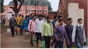 ‘छत्तीसगढ़’ का संपादकीय : बरसों की कैद के बाद बाहर निकले बेकसूरों को मुआवजा क्यों नहीं?