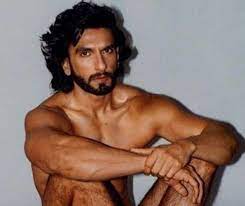 नग्न तस्वीरों के लिए अभिनेता रणवीर सिंह के खिलाफ मुंबई पुलिस को दी गई शिकायतें