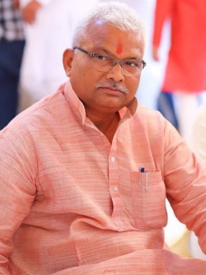 बिहार : रेलवे नौकरी घोटाले में लालू प्रसाद का सहयोगी गिरफ्तार बिहार : रेलवे नौकरी घोटाले में लालू प्रसाद का सहयोगी गिरफ्तार