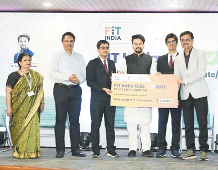 केपीएस के दो विद्यार्थी केंद्रीय मंत्री द्वारा सम्मानित