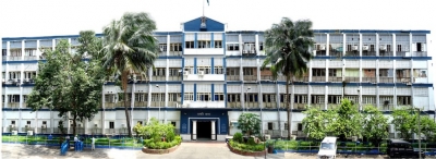 बंगाल सीआईडी ने दिल्ली पुलिस पर लगाया काम में बाधा पहुंचाने का आरोप बंगाल सीआईडी ने दिल्ली पुलिस पर लगाया काम में बाधा पहुंचाने का आरोप