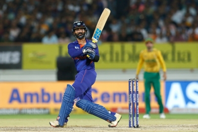 फिनिशर की भूमिका में लगातार बने रहना बहुत कठिन : दिनेश कार्तिक फिनिशर की भूमिका में लगातार बने रहना बहुत कठिन : दिनेश कार्तिक