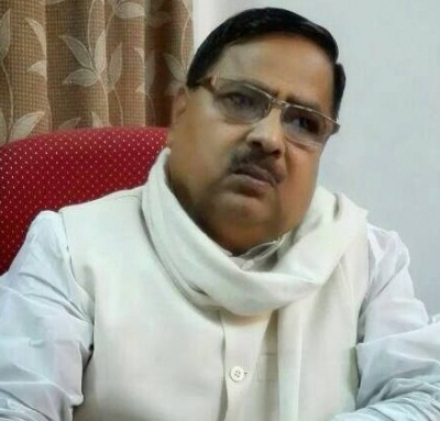 गलती से हुई फायरिंग में यूपी के पूर्व मंत्री का बेटा घायल, हालत नाजुक गलती से हुई फायरिंग में यूपी के पूर्व मंत्री का बेटा घायल, हालत नाजुक