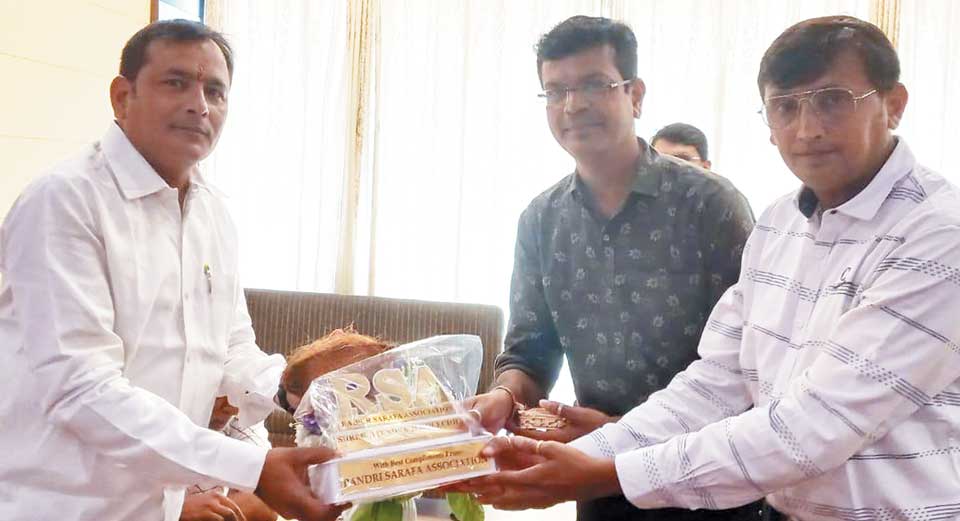 बीमा मार्ग पंडरी सराफा एसो. नवनिर्वाचित पदाधिकारी सम्मान समारोह