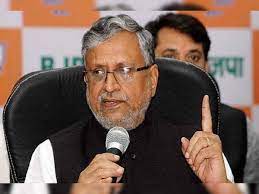 तेजस्वी यादव ने नौकरी के वादे पर बीजेपी को घेरा, तो बचाव में आए सुशील कुमार मोदी