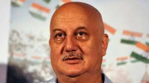 ओवैसी ने कश्मीरी पंडित की हत्या पर बीजेपी को घेरा, तो अनुपम खेर ने कहा 'शर्मनाक'