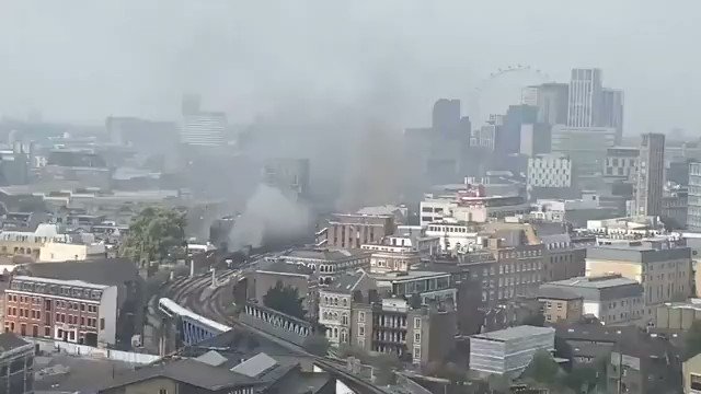 काबुल की मस्जिद में बड़ा धमाका, कई लोगों की मौत काबुल की मस्जिद में बड़ा धमाका, कई लोगों की मौत