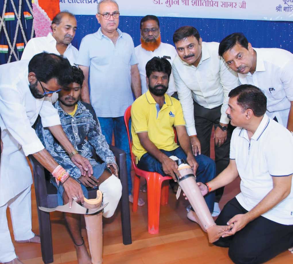 संसार में रहना बुरा नहीं है, पर संसार को भीतर में बसा लेना बहुत बुरा है-राष्ट्रसंत ललित प्रभ सागरजी