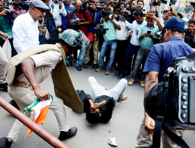 बिहार : शिक्षक अभ्यर्थियों पर लाठी चार्ज मामले में जांच कमिटी ने मांगा 5 दिन का और समय
