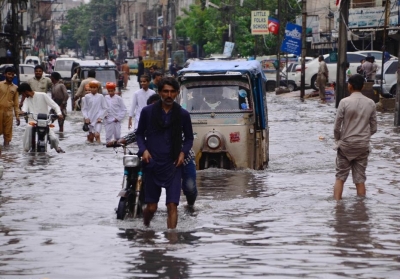 अंतरराष्ट्रीय दानदाताओं ने पाकिस्तान में बाढ़ राहत के लिए 50 करोड़ डॉलर देने का वादा किया अंतरराष्ट्रीय दानदाताओं ने पाकिस्तान में बाढ़ राहत के लिए 50 करोड़ डॉलर देने का वादा किया