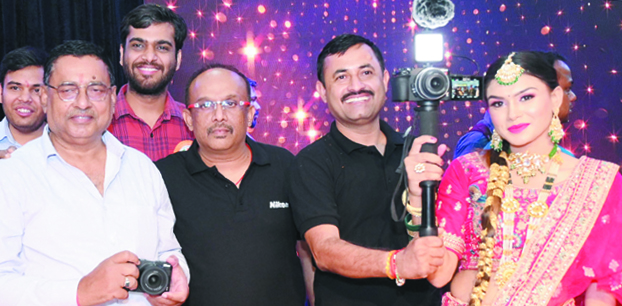 अनेक खूबियों वाले निकोंन जेड-30 की भव्य लांचिंग